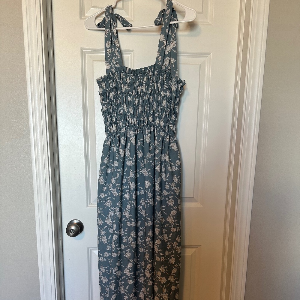 Tie Shoulder maxi dress